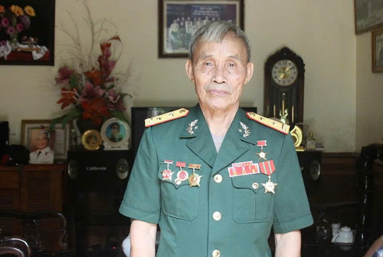 Nguyễn Hữu Quyền