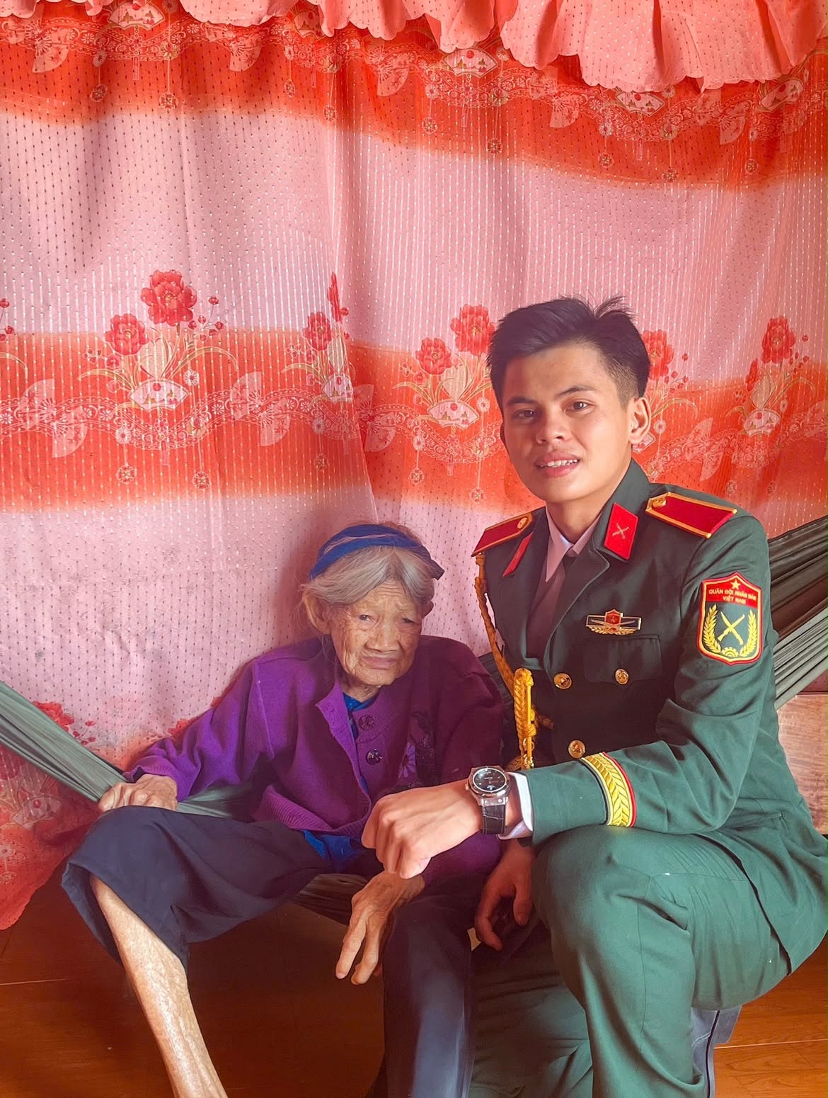 Lăng Thị Rẩu