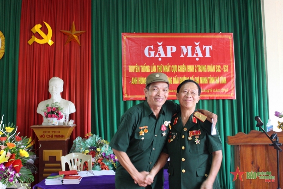 Lê Văn Bát