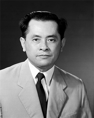 Nguyễn Lam (tên thật: Lê Hữu Vị)