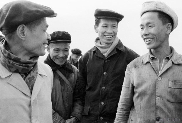Đồng chí Lê Văn Lương trọn đời vì sự nghiệp của Đảng In