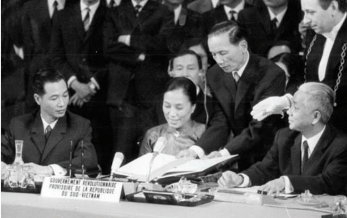 NguyenThiBinh2.png (1)