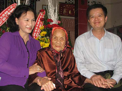 Trần Thị Viết